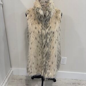 Marc New York Cream Faux Fur Vest